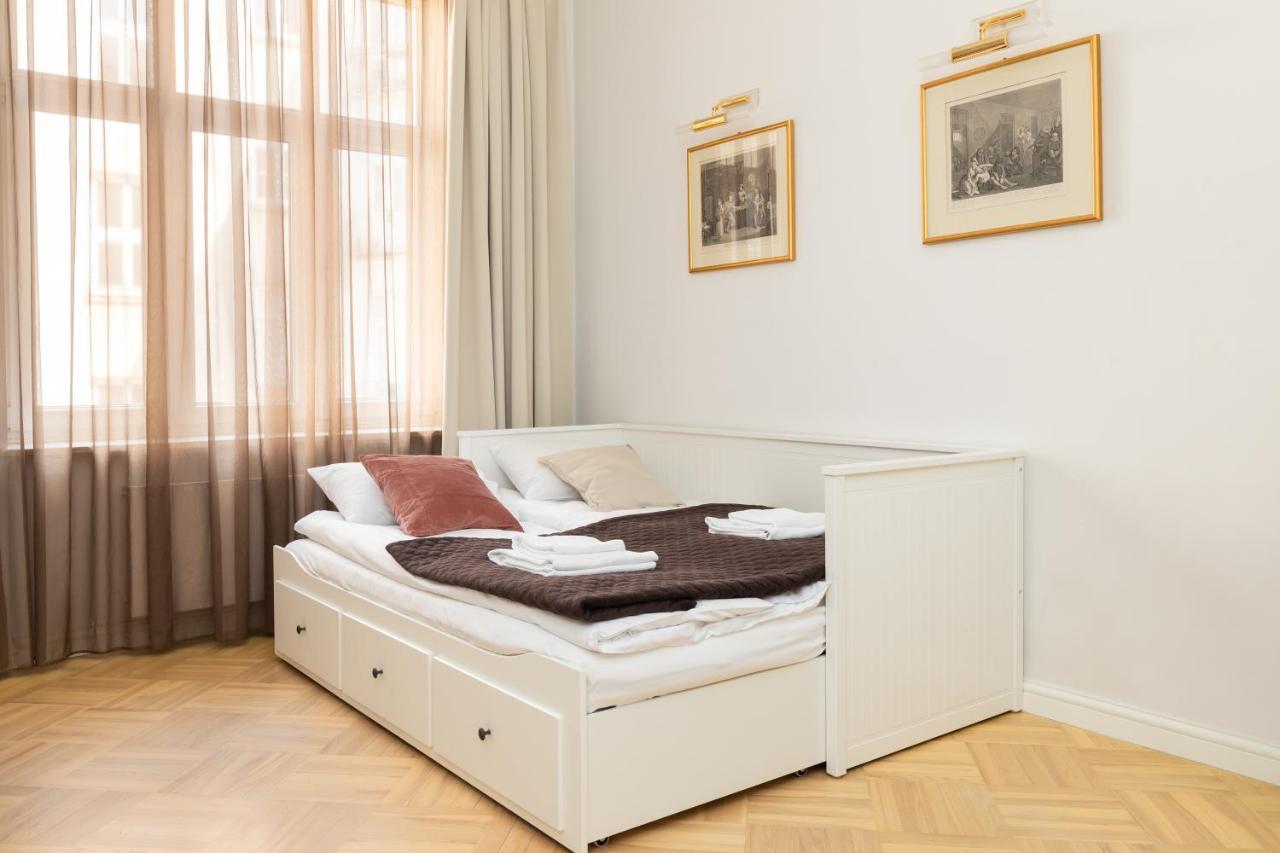 Marszalkowska 58 - Classy Two Bedroom Apartment With Balcony By Noclegi Renters Varsovie Extérieur photo